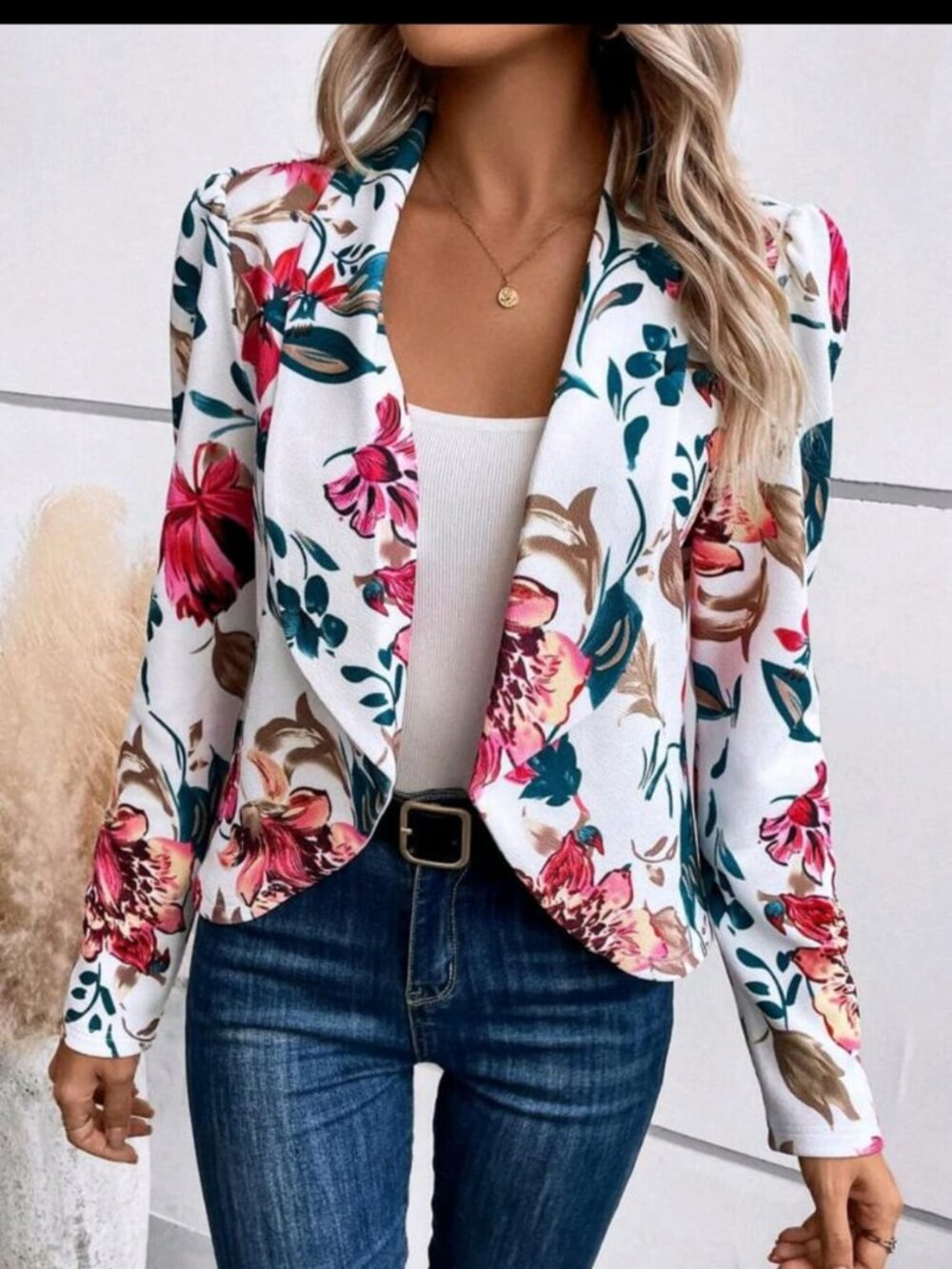Gorgeous floral blazer / open - front jacket